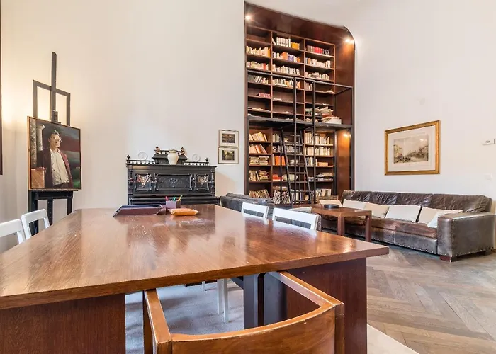 شقة Red House Close To @accademia Bridge *